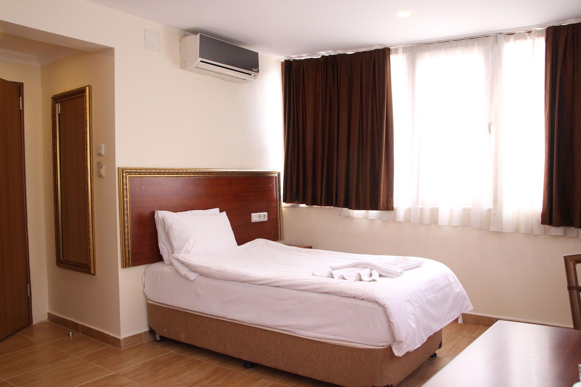 Real Life Otel